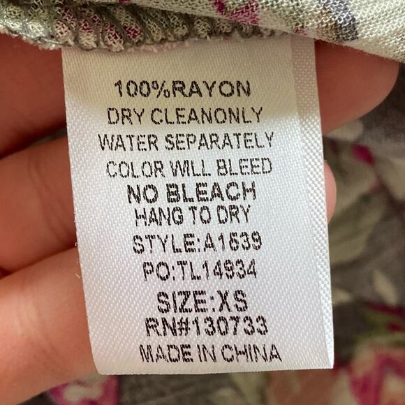 ALTAR'D STATE Floral Tunic Swing Dress Gray Pink Size Small Casual Cute - Picture 5 of 5